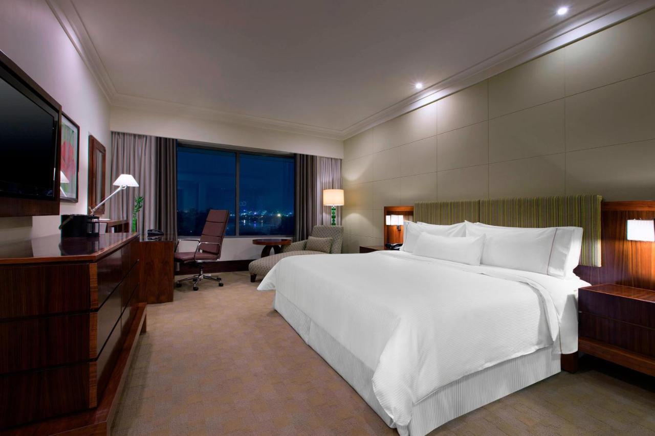 The Westin Pune Koregaon Park Exteriér fotografie