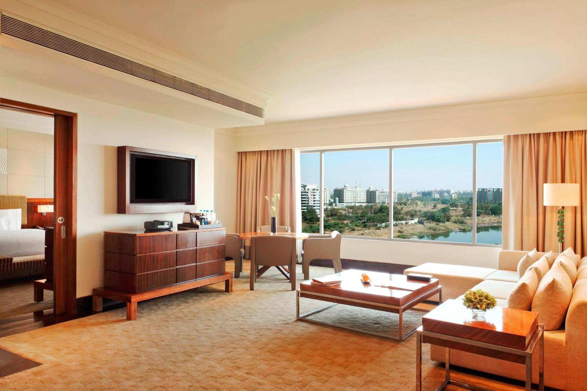 The Westin Pune Koregaon Park Exteriér fotografie